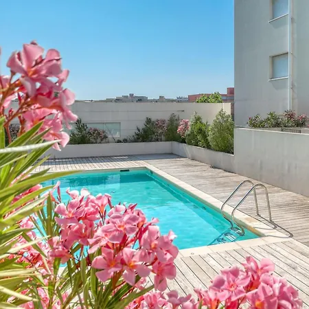 2-bedroom With Pool Parking & Balcony * Le Lavandou