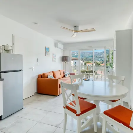 Apartmán 2-bedroom With Pool Parking & Balcony Le Lavandou