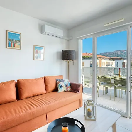 2-bedroom With Pool Parking & Balcony Апартаменты Ле-Лаванду